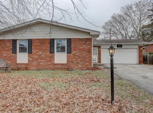 804 Holiday Dr, Champaign, IL 61821