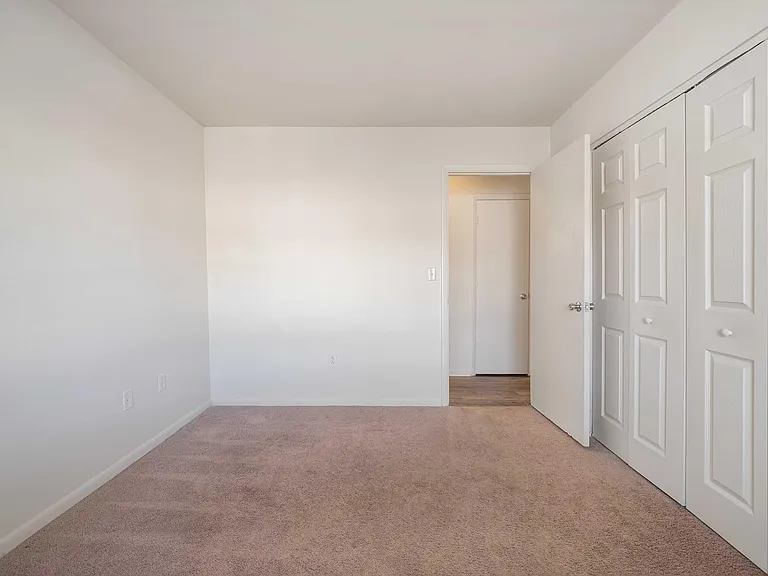 Windsor Hills Apartments — Photo 79