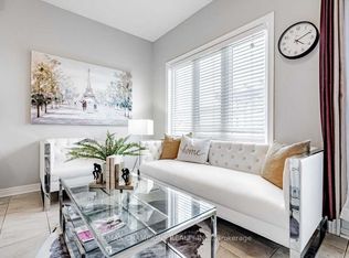 5435 Festival Dr, Mississauga, ON L5M 0G6