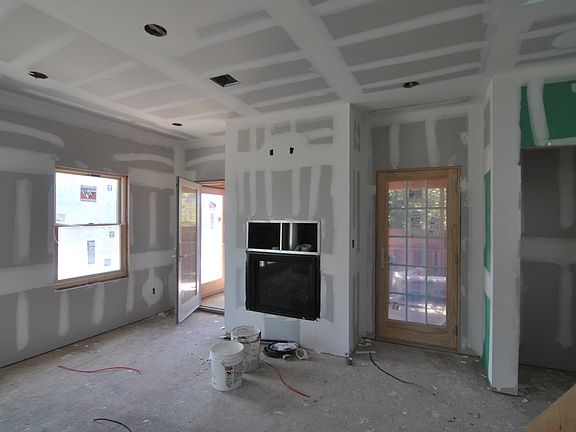 4th image of 109 Bungalow Walk