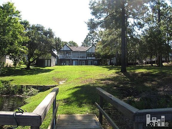 3rd image of 457 S Shore Dr