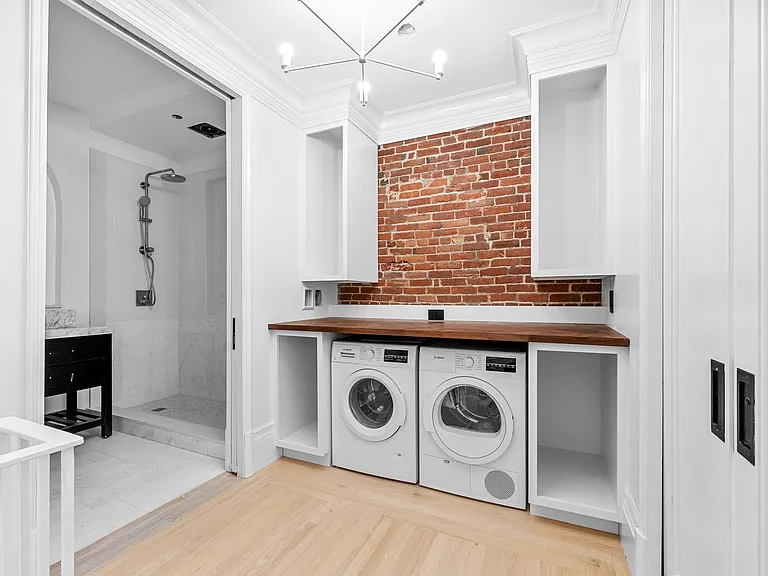 320 Tappan St #1 — Photo 9