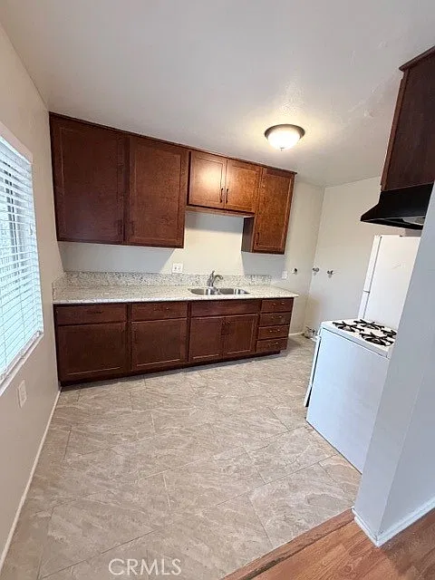 1 bed, 720 sqft, $1,950 — Photo 4