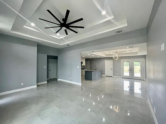 4th image of 3057 Ariel Dr