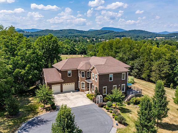 2nd image of 151 Buckland Dr