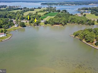 150 Douglas St, Reedville, VA 22539