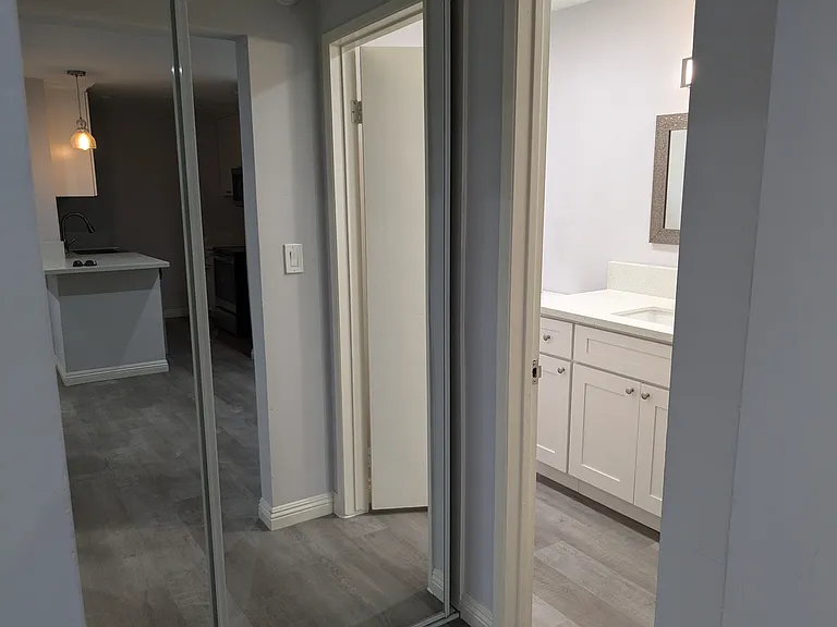 320 S Ardmore Ave #123 — Photo 7