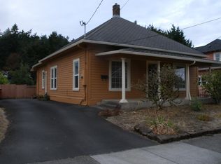 518 S Water St, Silverton, OR 97381