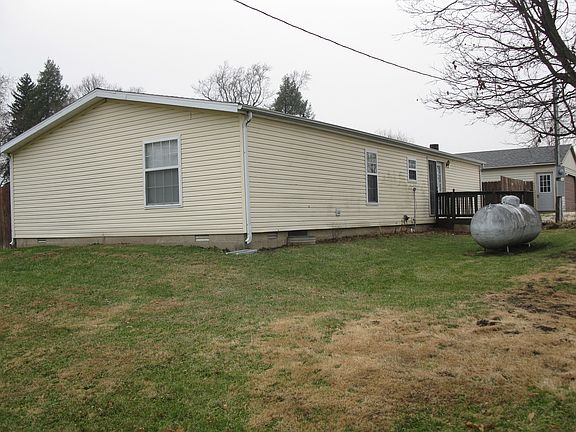 2nd image of 109 E 1st St