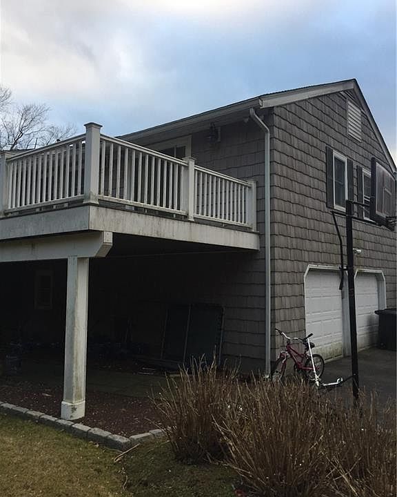 2nd image of 162 Duxbury Rd