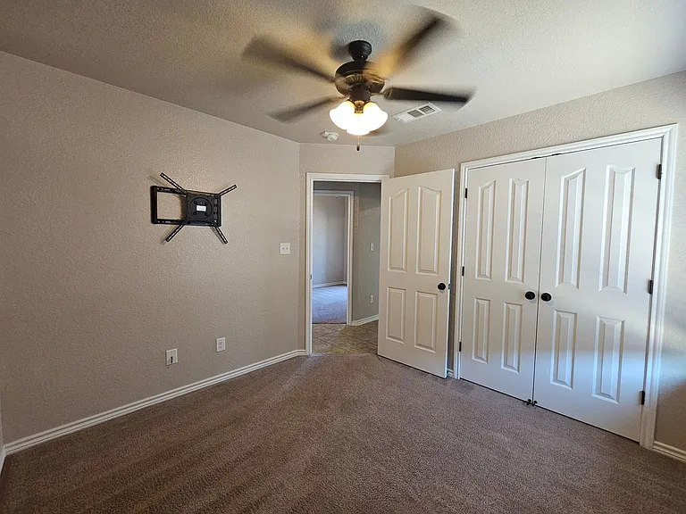 2704 Ancestor Dr — Photo 10