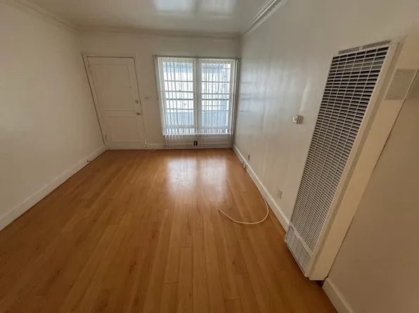 1410 N Kenmore Ave #8, Los Angeles, CA 90027