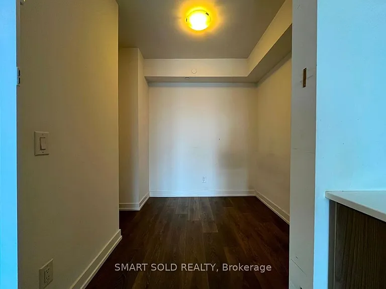 159 Wellesley St E #1706 — Photo 8