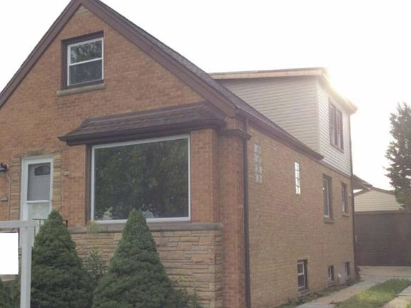 2nd image of 2917 N Nordica Ave