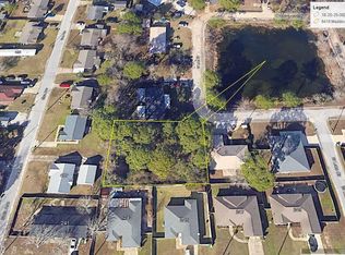 6 W Lake Cir, Mary Esther, FL 32569