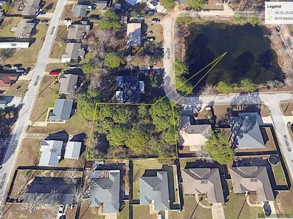 6 W Lake Cir, Mary Esther, FL 32569