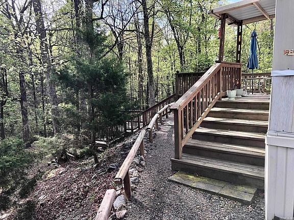 5th image of 116 Rosewood Ln