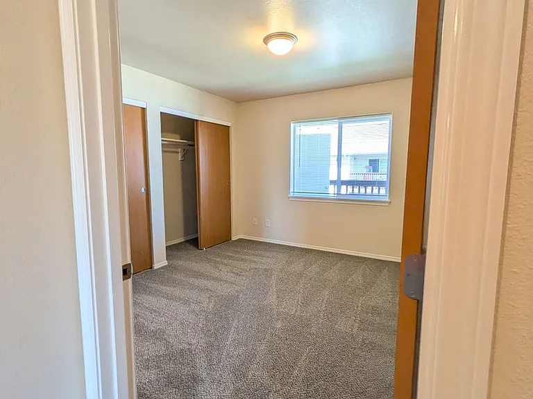 Wellesley Park Apartments — Photo 119