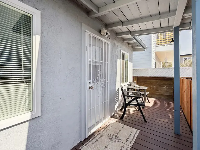 Reed Ave — Photo 15
