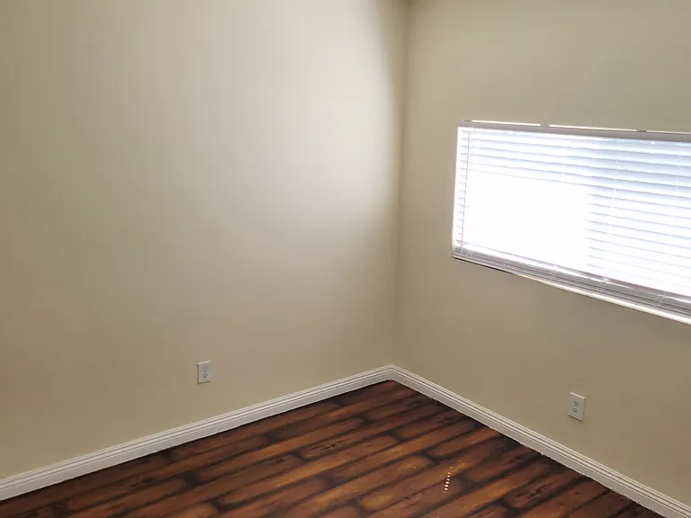 7858 Seville Ave — Photo 18