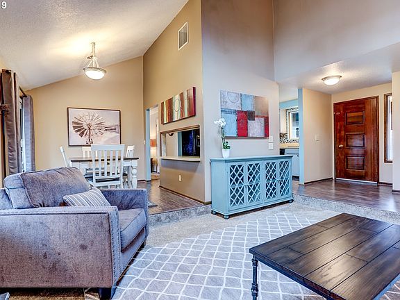 5th image of 5574 SE Hacienda St