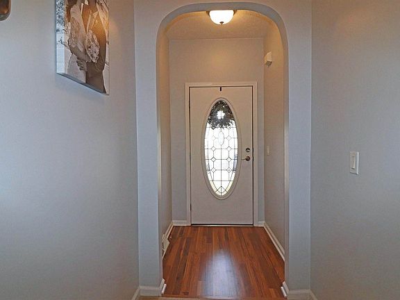 3rd image of 269 Shepper Ave