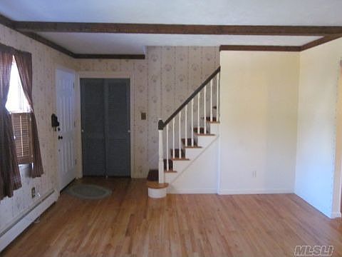 3rd image of 445 Lockwood Dr
