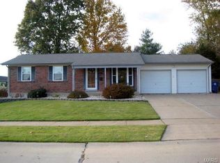 85 Albert Dr, Florissant, MO 63031