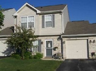 1435 W Split Oak Cir, Round Lake Beach, IL 60073