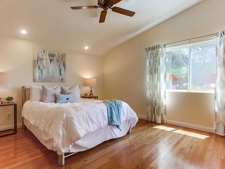 10730 Carillon Ct — Photo 42
