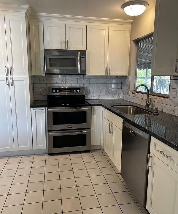 2nd image of 1004 Almond St