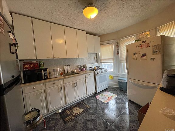 5th image of 175-19 90th Ave Floor 2