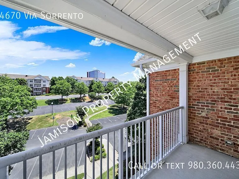 14670 Via Sorrento Dr — Photo 23