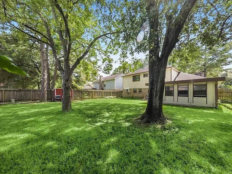 12406 Sarti St — Photo 30