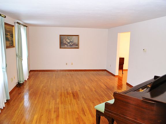 Formal Living Room 24x14