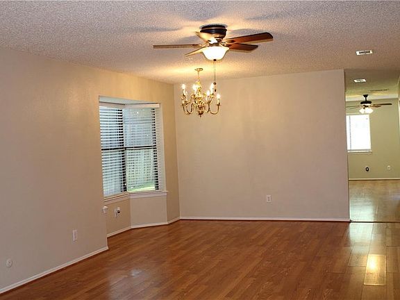 4th image of 1708 Golden Grove Dr