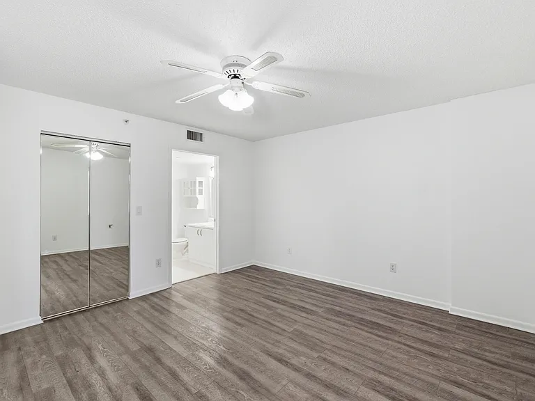 9511 Weldon Cir #G207 — Photo 11
