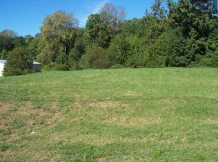 909 Green Acres Rd, Newberry, SC 29145