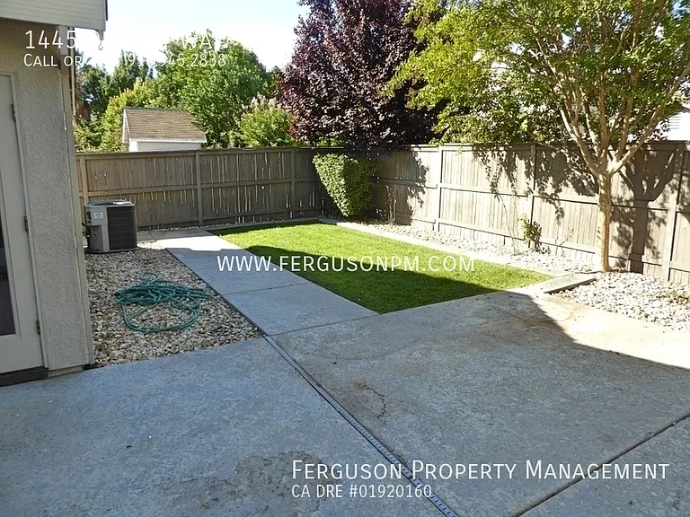 1445 Dreamy Way — Photo 10