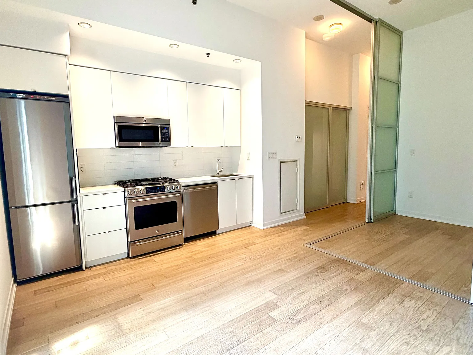 1 bed, $2,300 — Photo 1