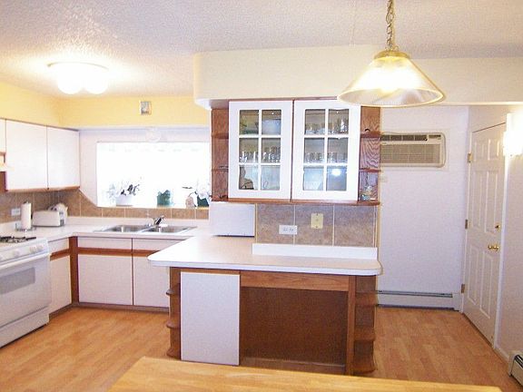 2nd image of 6551 W School St APT 203