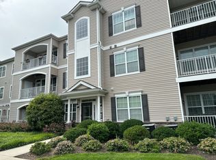 231 Timberlake Dr, Ewing, NJ 08618