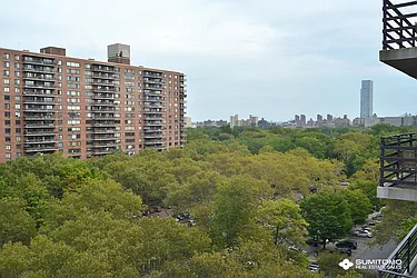 Rented by Sumitomo Real Estate Sales