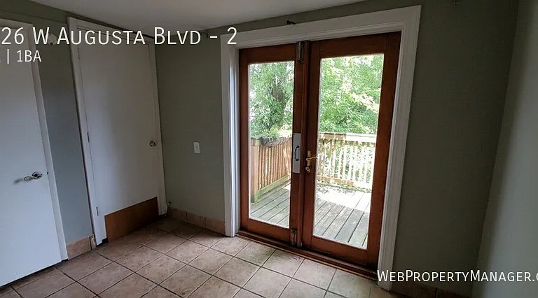 1526 W Augusta Blvd #2 — Photo 7