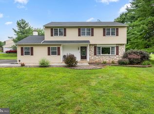 2148 Pheasant Hill Rd, Lansdale, PA 19446