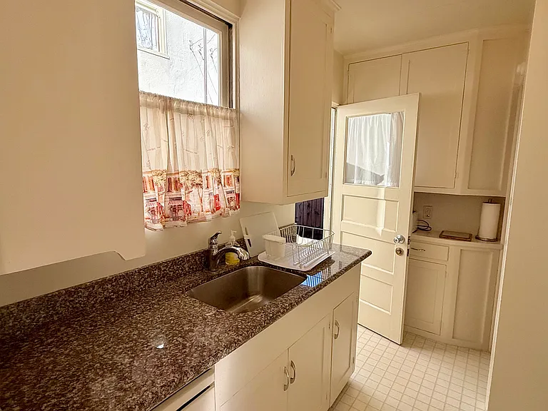 Kitchen 2 of 2