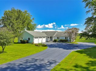 286 Phillips Rd, Webster, NY 14580