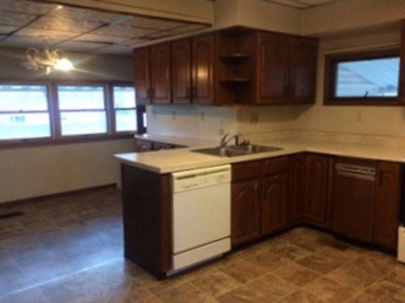 3rd image of 127 N David Ave