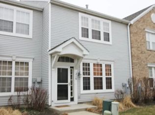 216 Springbrook Trl S, Oswego, IL 60543