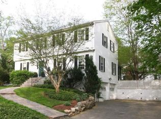 77 Raafenberg Rd, Sleepy Hollow, NY 10591